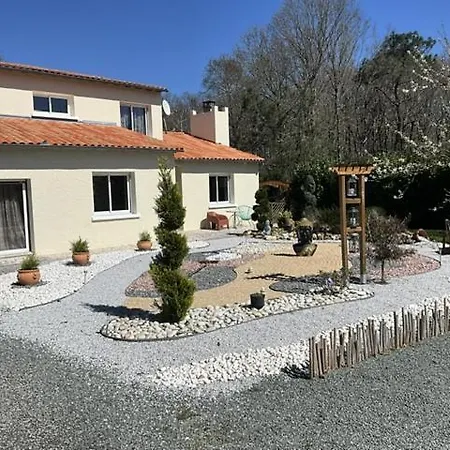 Maison Sous Les Chenes Le Guâ Exterior foto
